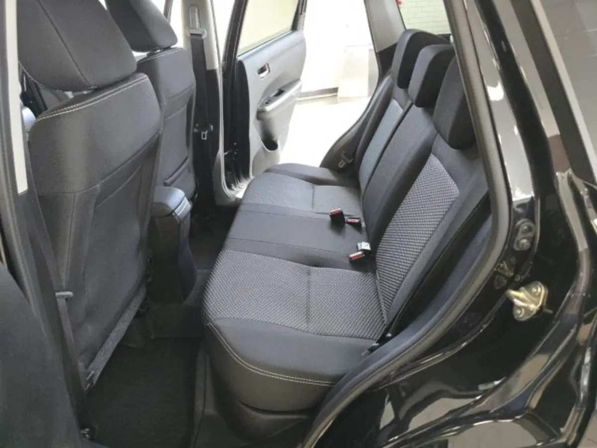 Suzuki Vitara nuova a Reggio Emilia (11)