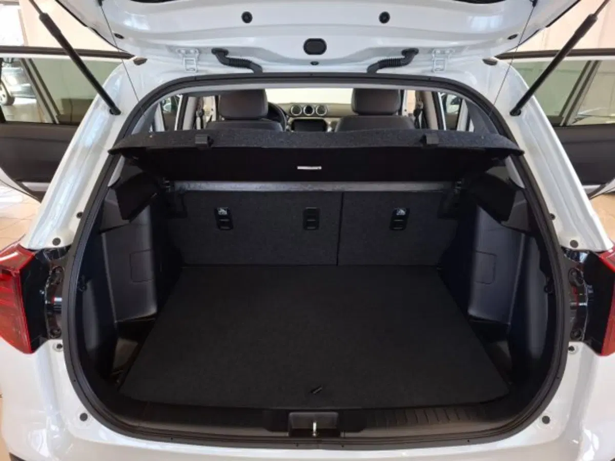 Suzuki Vitara nuova a Reggio Emilia (17)