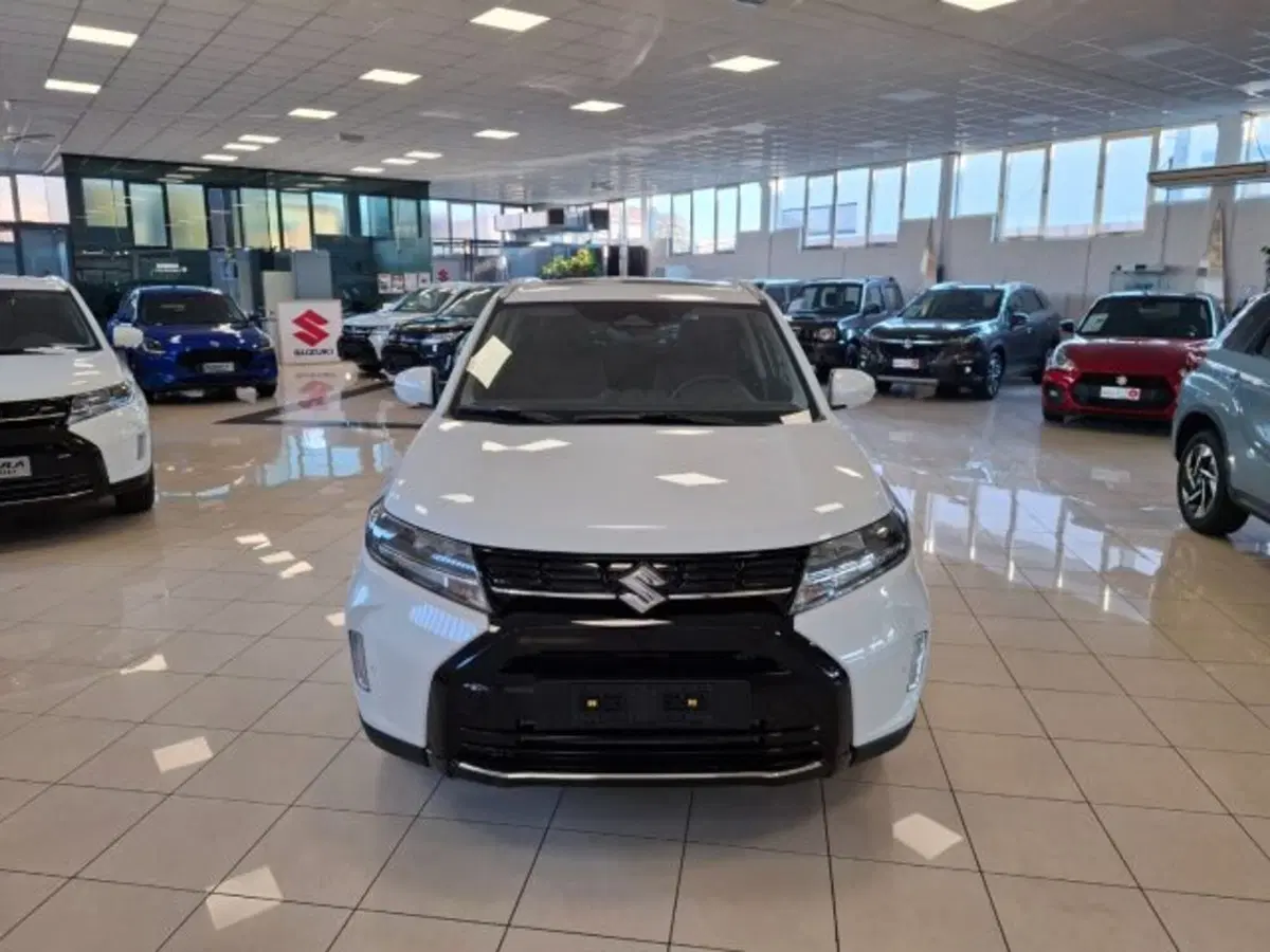 Suzuki Vitara nuova a Reggio Emilia (8)