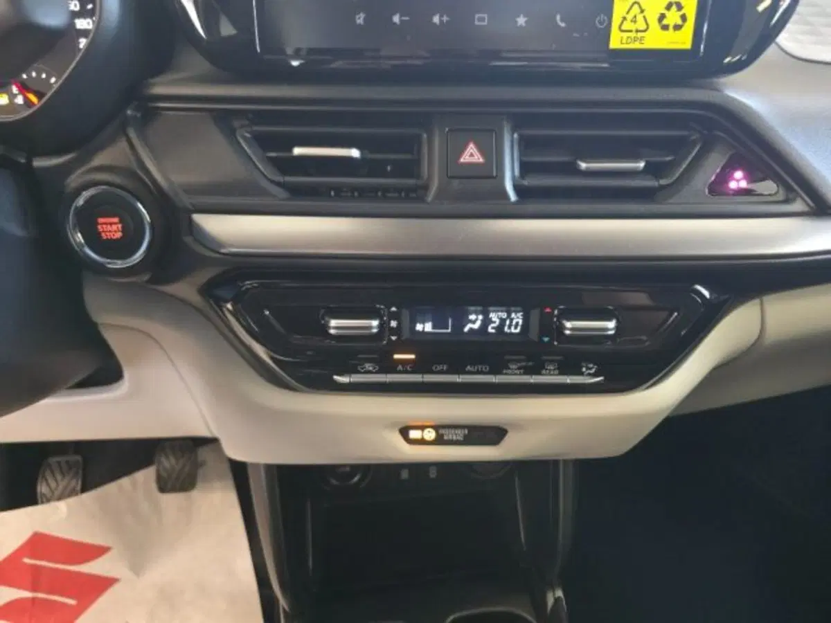 Suzuki Swift nuova a Reggio Emilia (15)