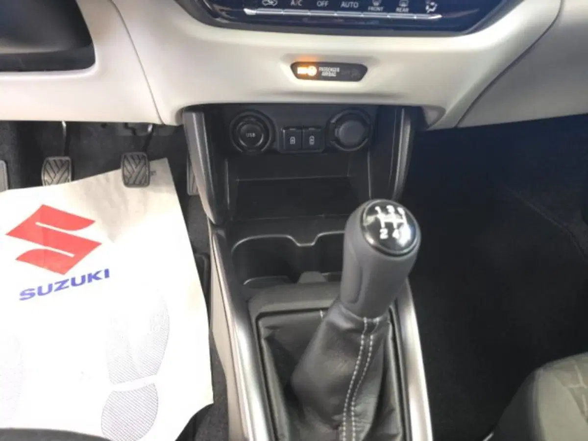 Suzuki Swift nuova a Reggio Emilia (16)