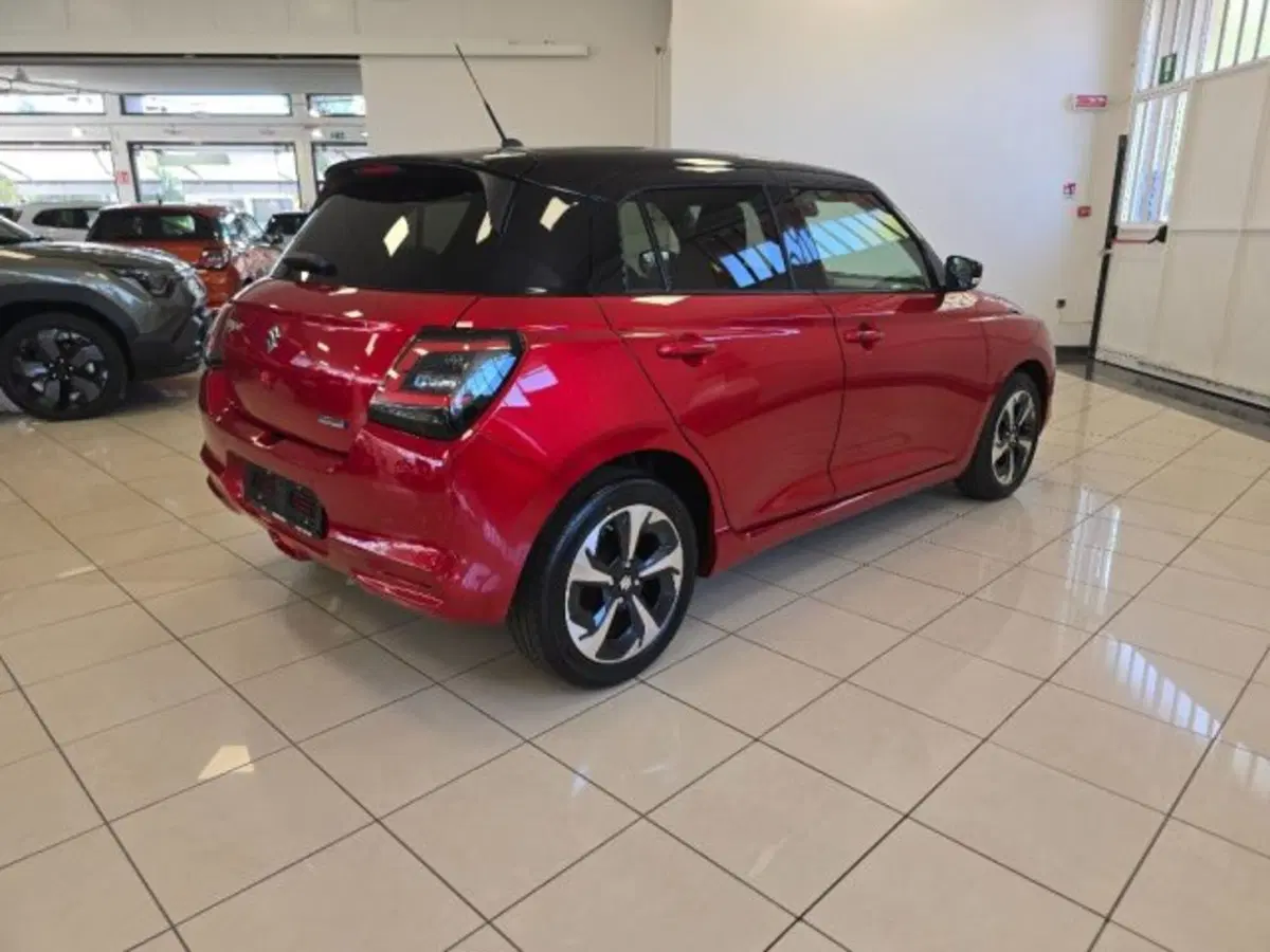 Suzuki Swift nuova a Reggio Emilia (4)