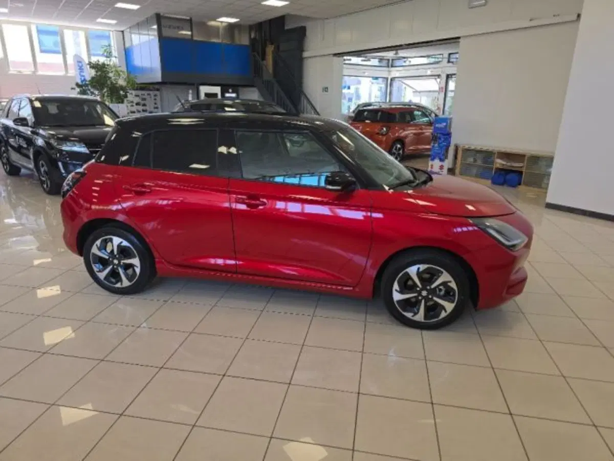 Suzuki Swift nuova a Reggio Emilia (5)