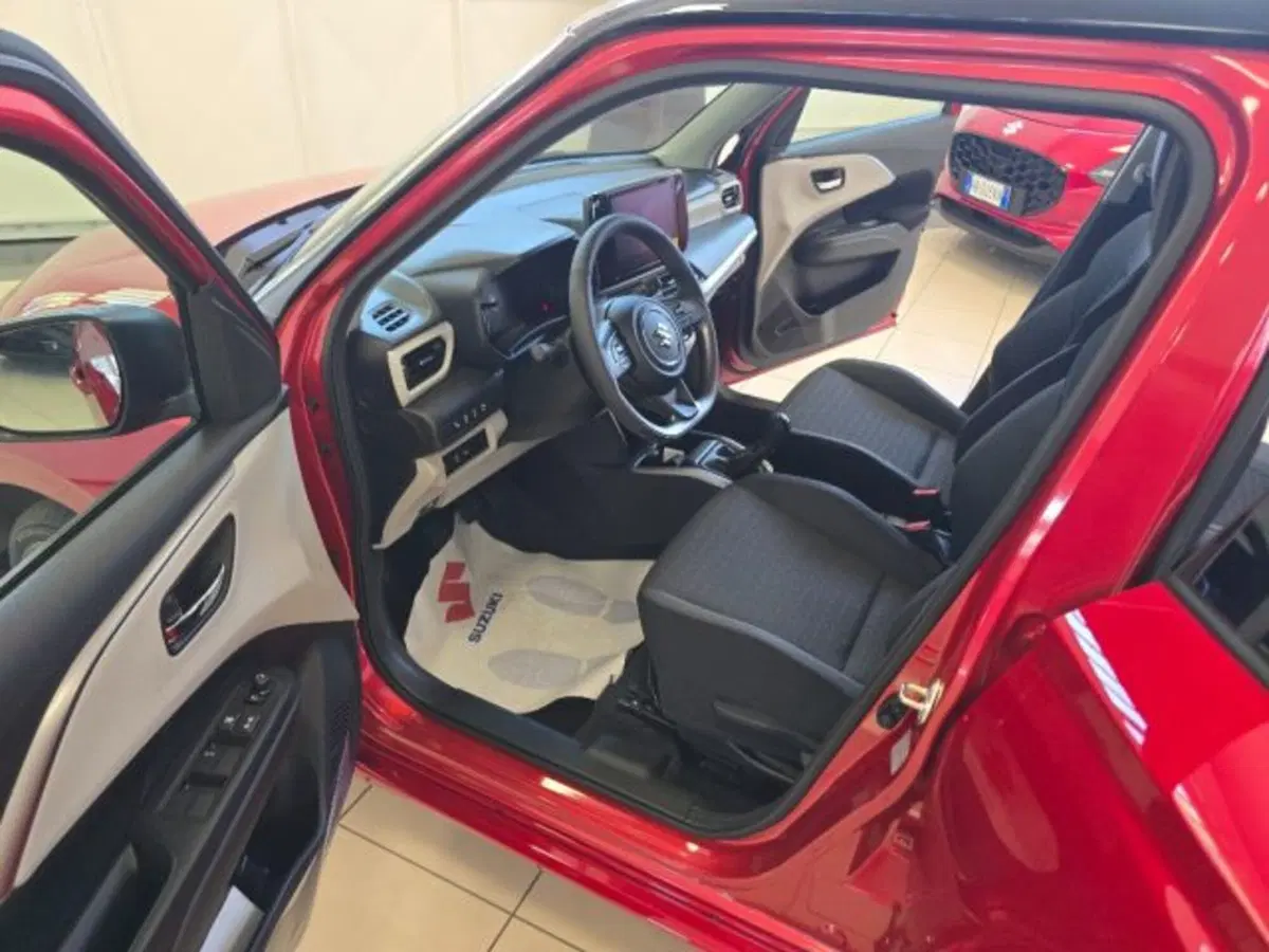 Suzuki Swift nuova a Reggio Emilia (8)