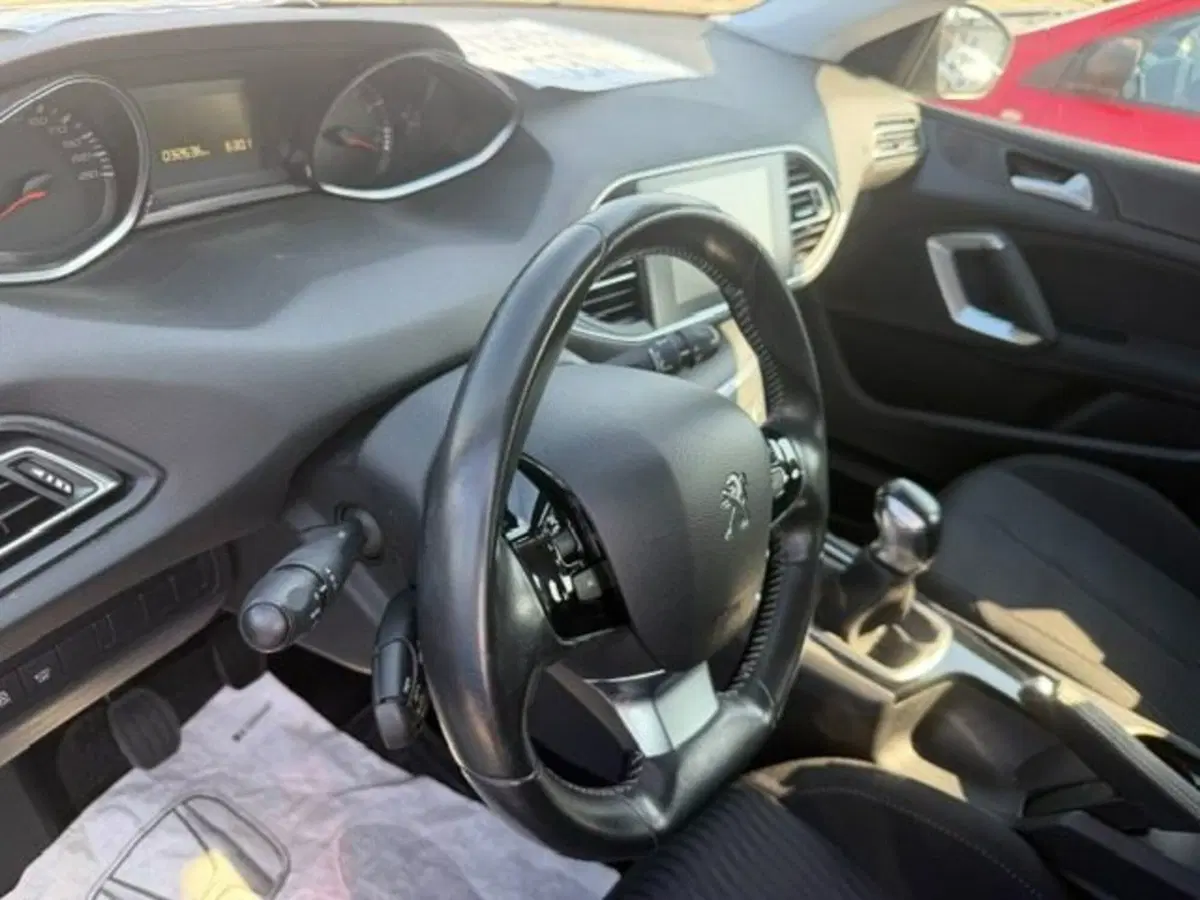 Peugeot 308 usata a Prato (7)