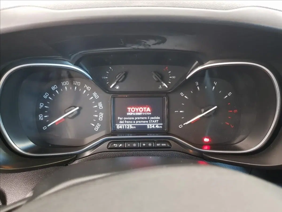 Toyota Proace City Verso usata a Lucca (16)