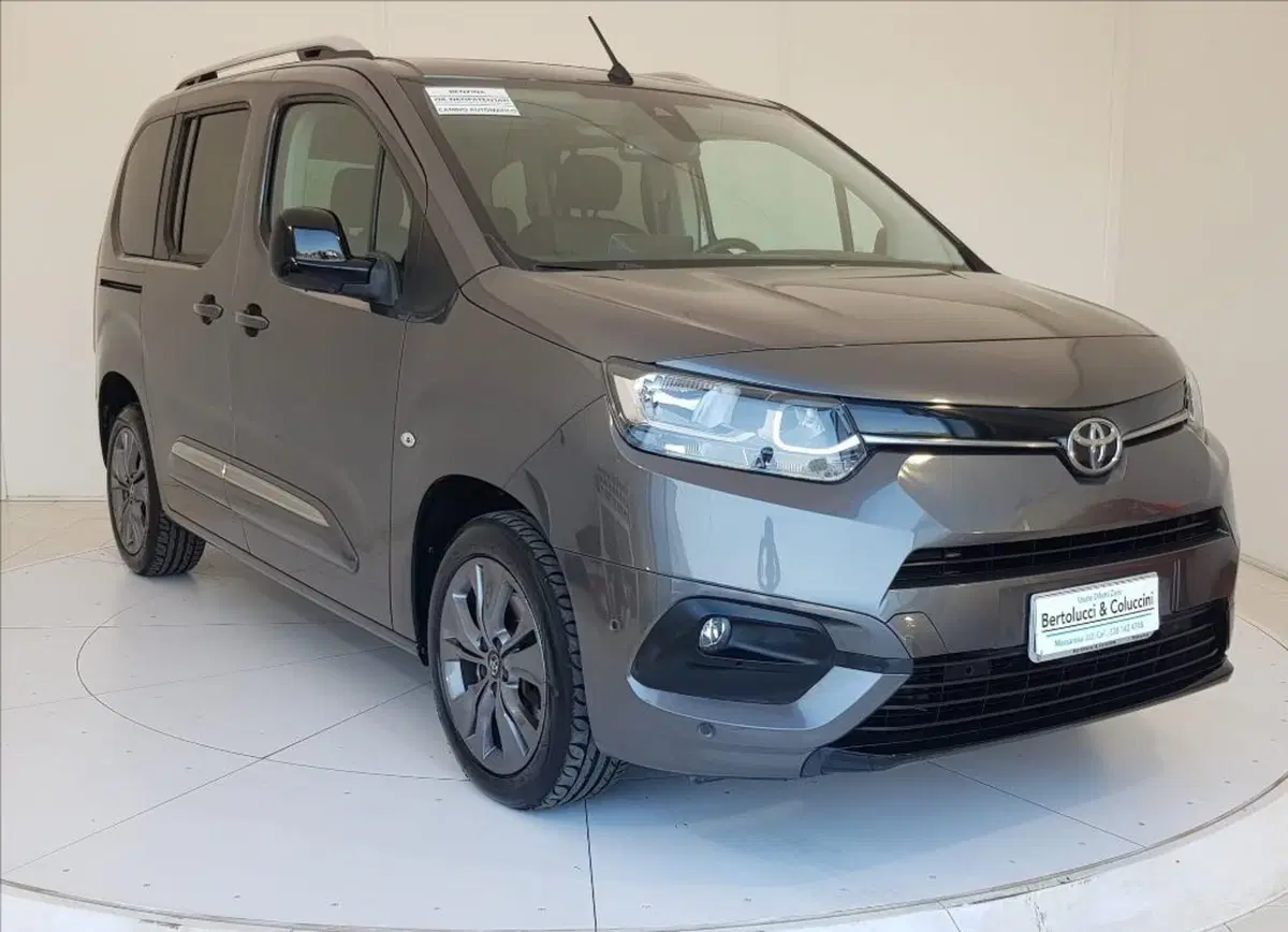 Toyota Proace City Verso usata a Lucca (8)