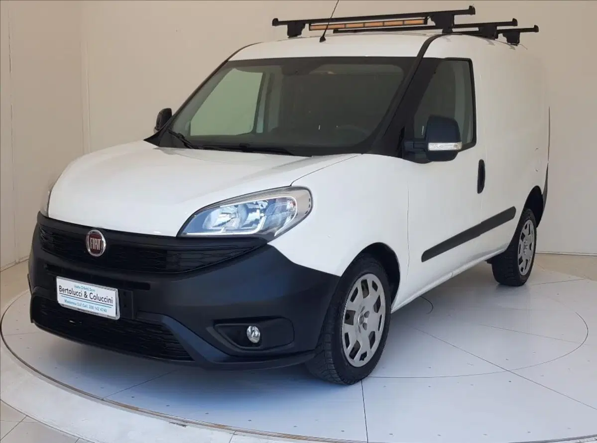 Fiat Doblò Furgone usata a Lucca