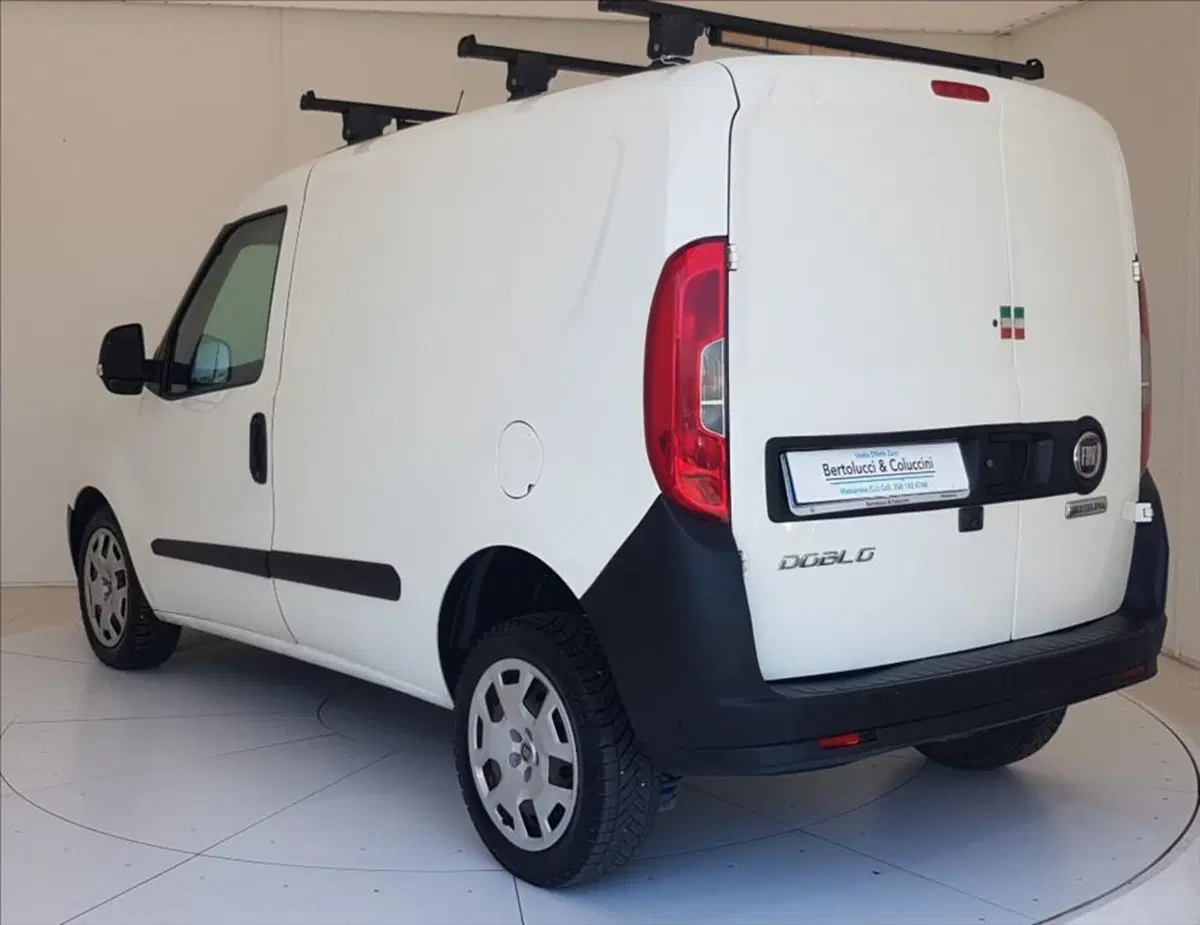 Fiat Doblò Furgone usata a Lucca (4)