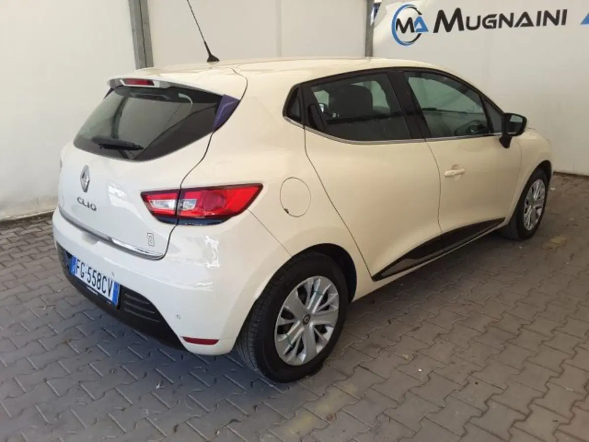 Renault Clio usata a Firenze (13)