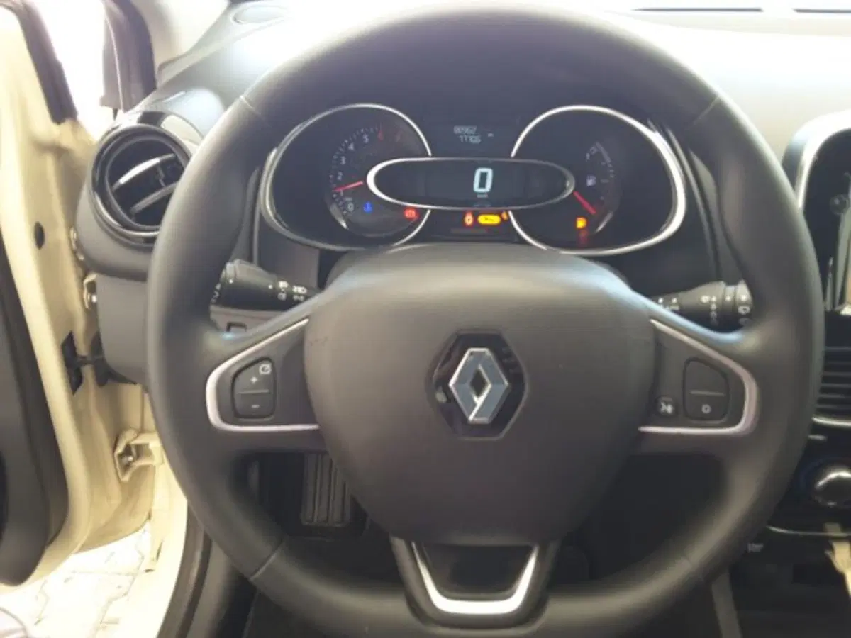 Renault Clio usata a Firenze (7)