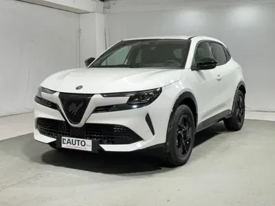 Alfa Romeo Junior 1.2 ibrida Ti 145cv edct6 nuova a Montagna in Valtellina