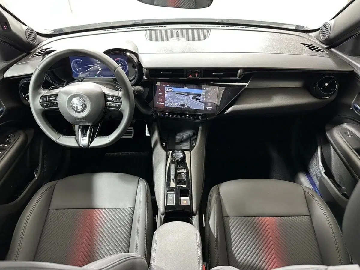 Alfa Romeo Junior nuova a Sondrio (12)
