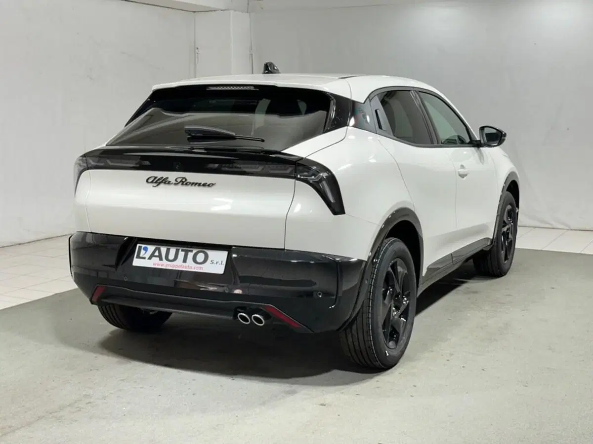 Alfa Romeo Junior nuova a Sondrio (5)