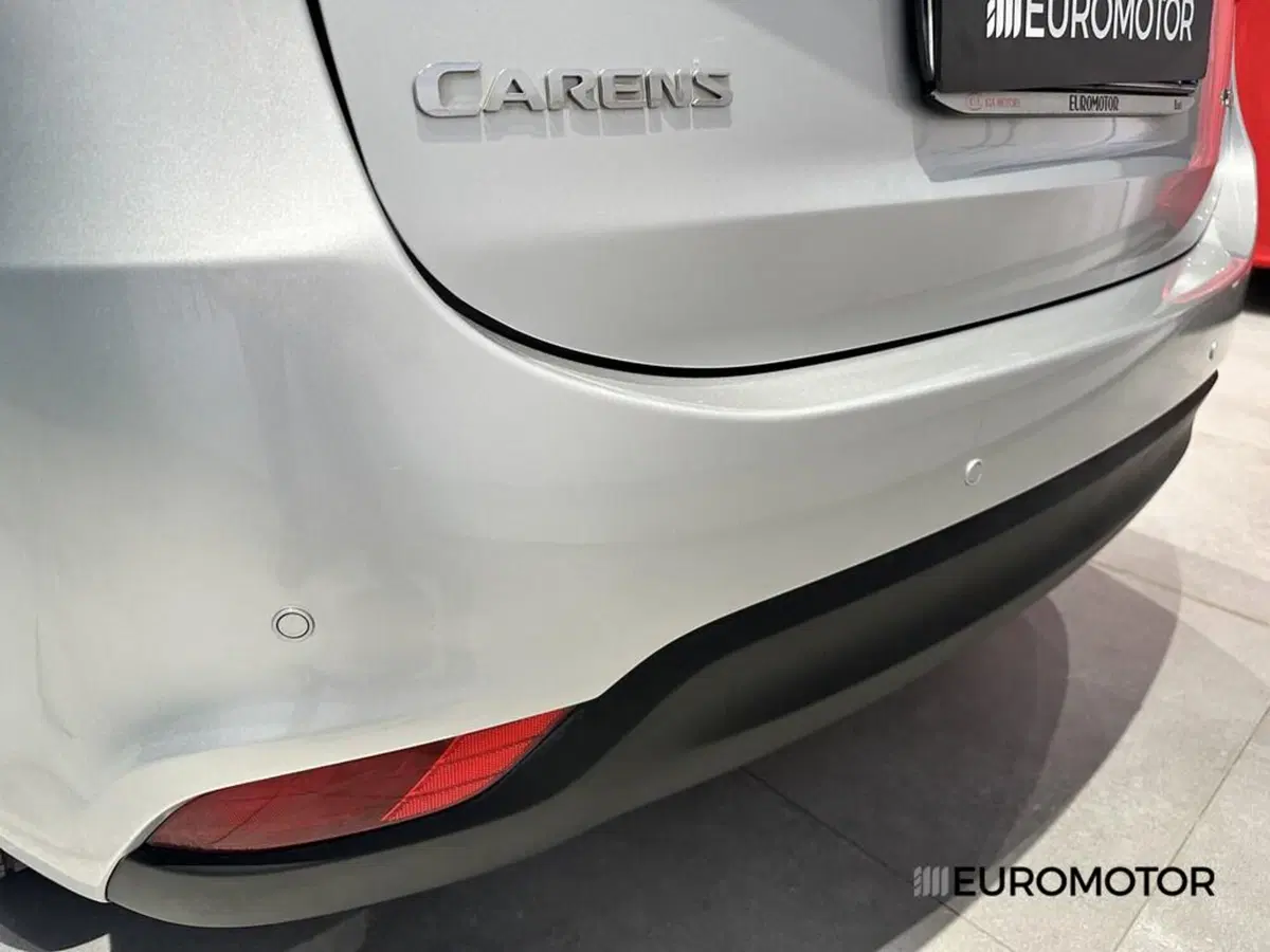 Kia Carens usata a Bari (11)