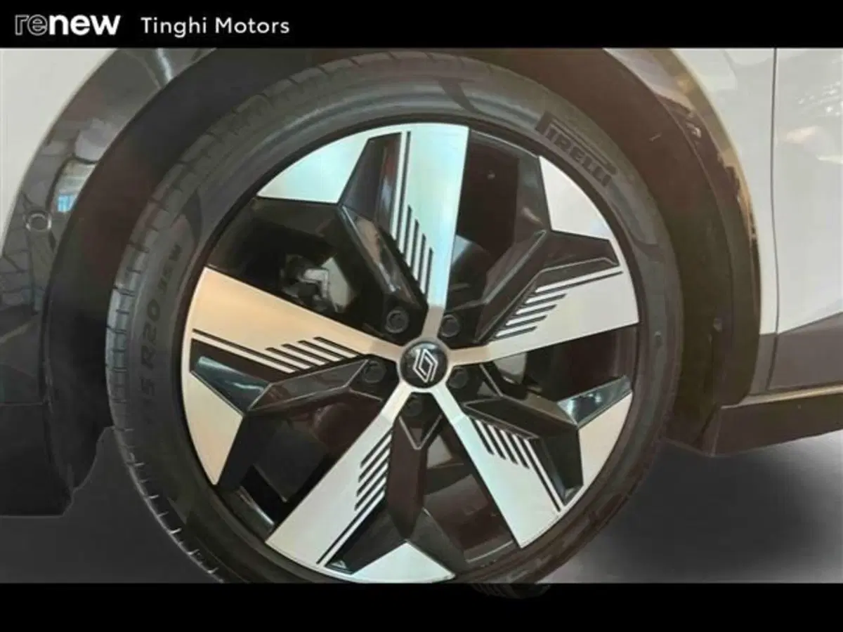 Renault Megane E-Tech Electric usata a Firenze (15)