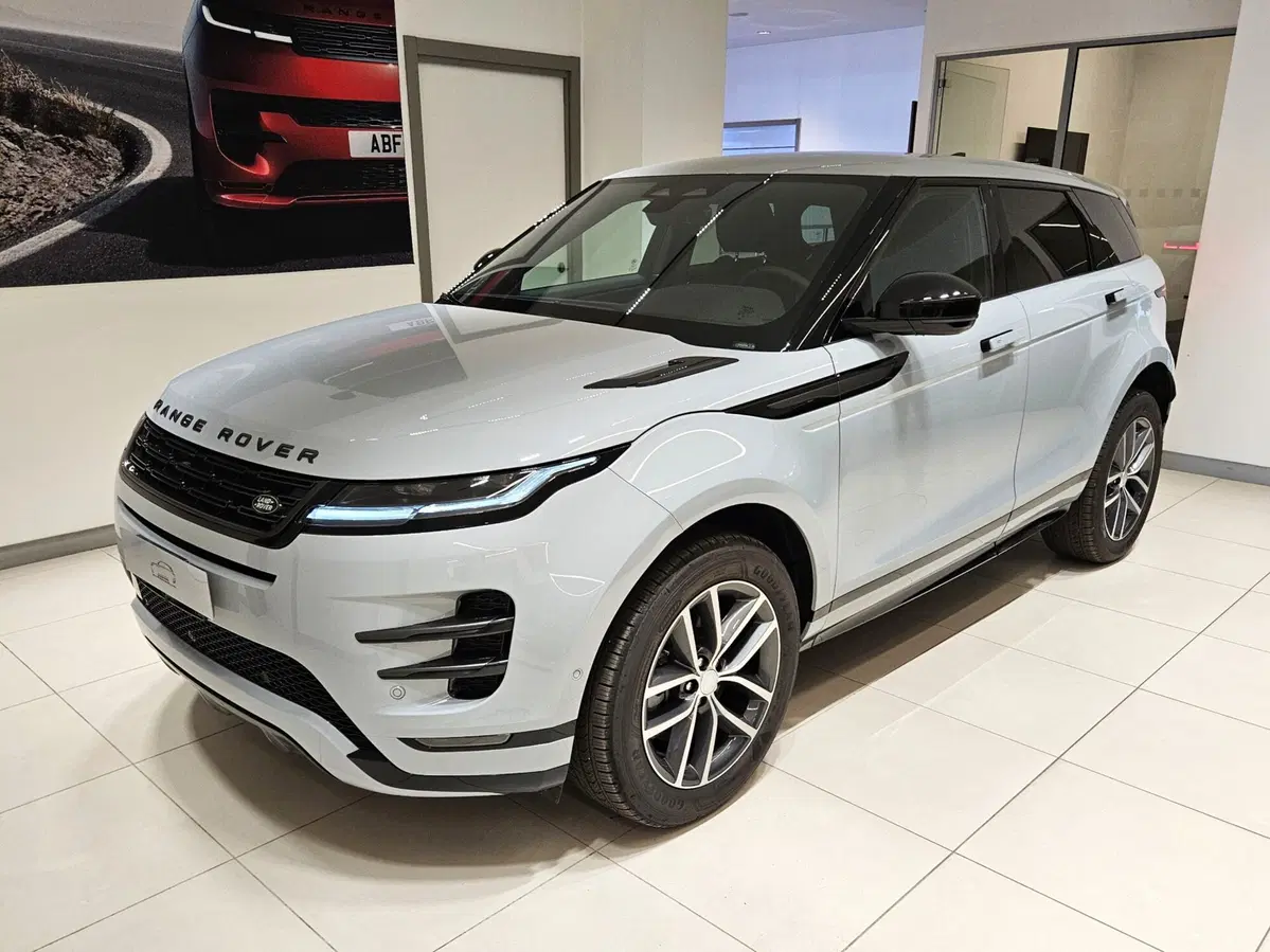 Land Rover Range Rover Evoque nuova a Napoli
