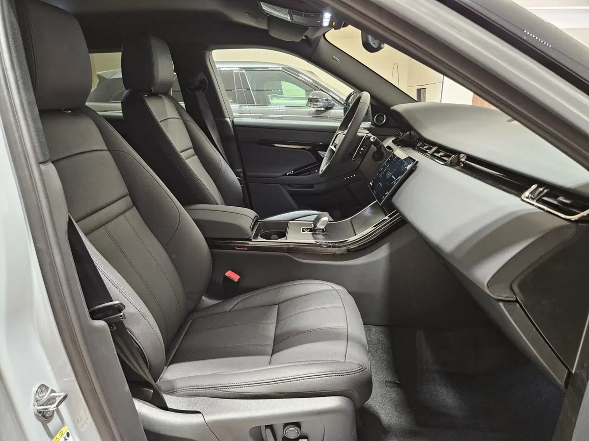 Land Rover Range Rover Evoque nuova a Napoli (3)