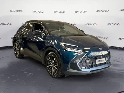 Toyota Toyota C-HR 1.8 hv Lounge fwd e-cvt del 2024 usata a Verona