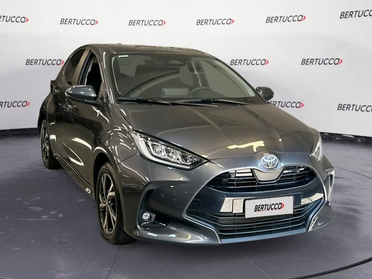 Toyota Yaris Cross nuova a Verona