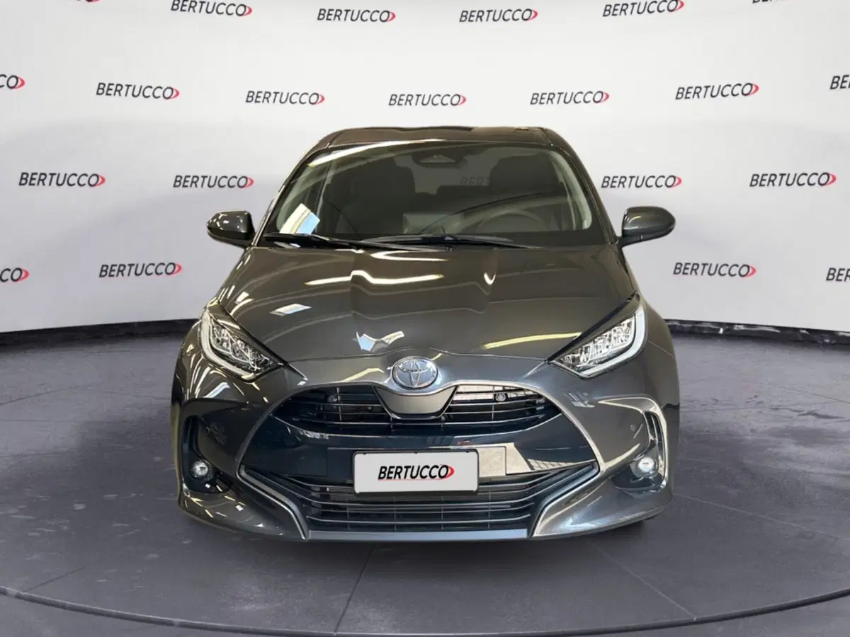 Toyota Yaris Cross nuova a Verona (2)