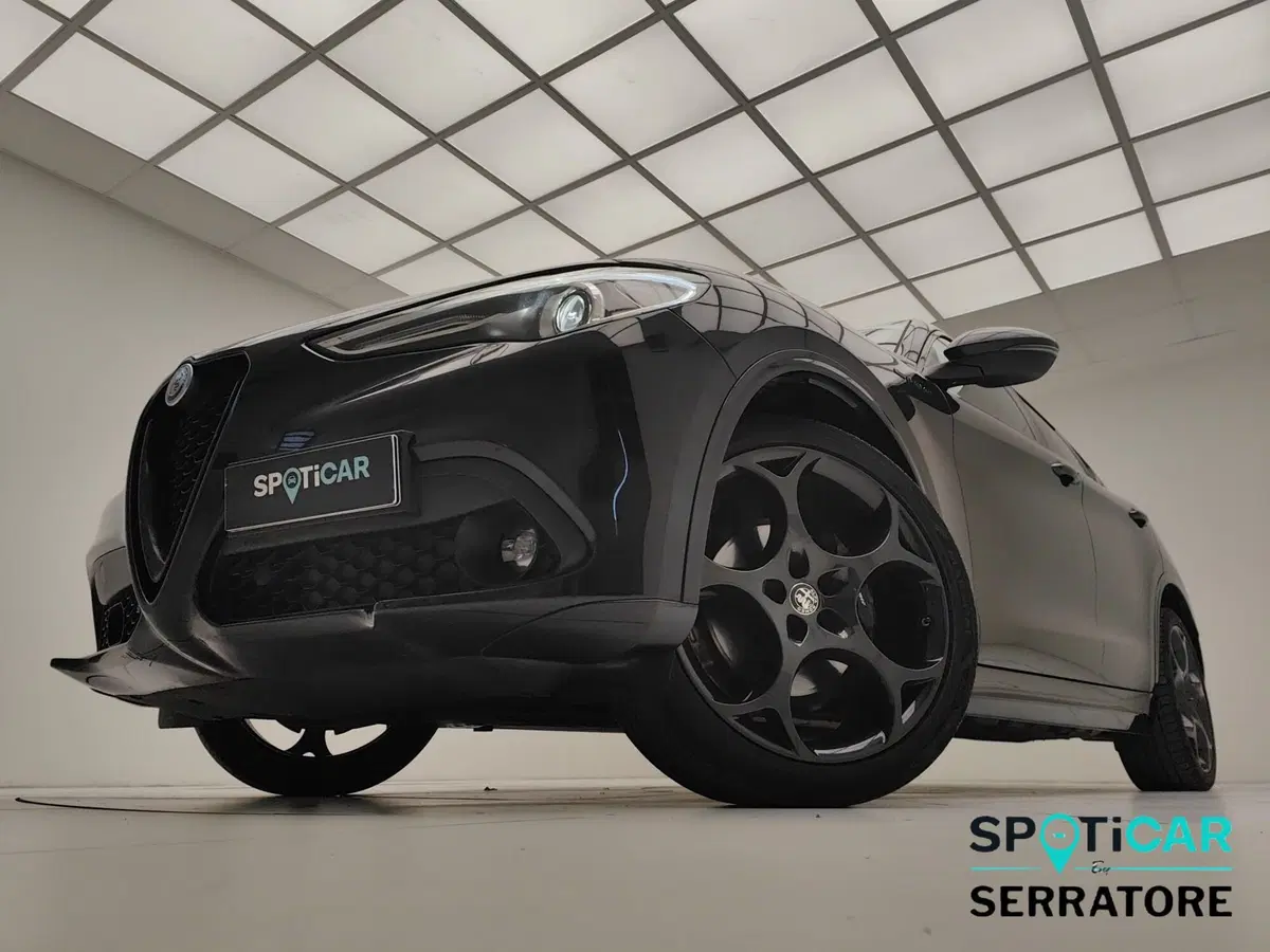 Alfa Romeo Stelvio usata a Como (13)