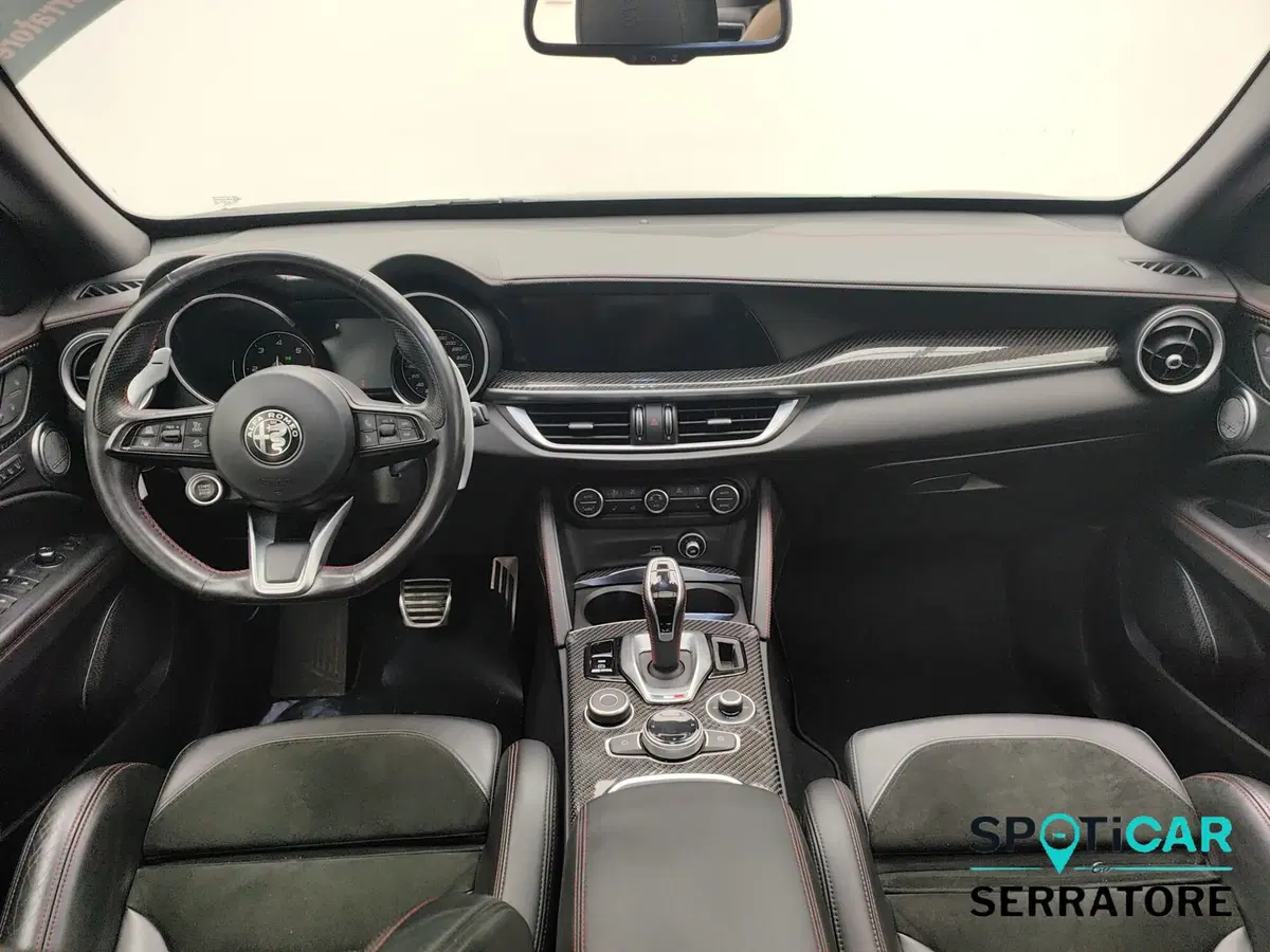 Alfa Romeo Stelvio usata a Como (6)