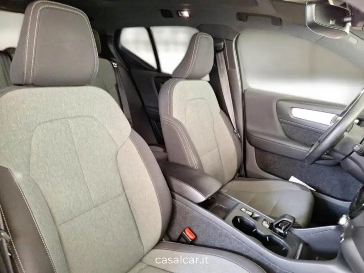 Volvo XC40 usata a Salerno (10)