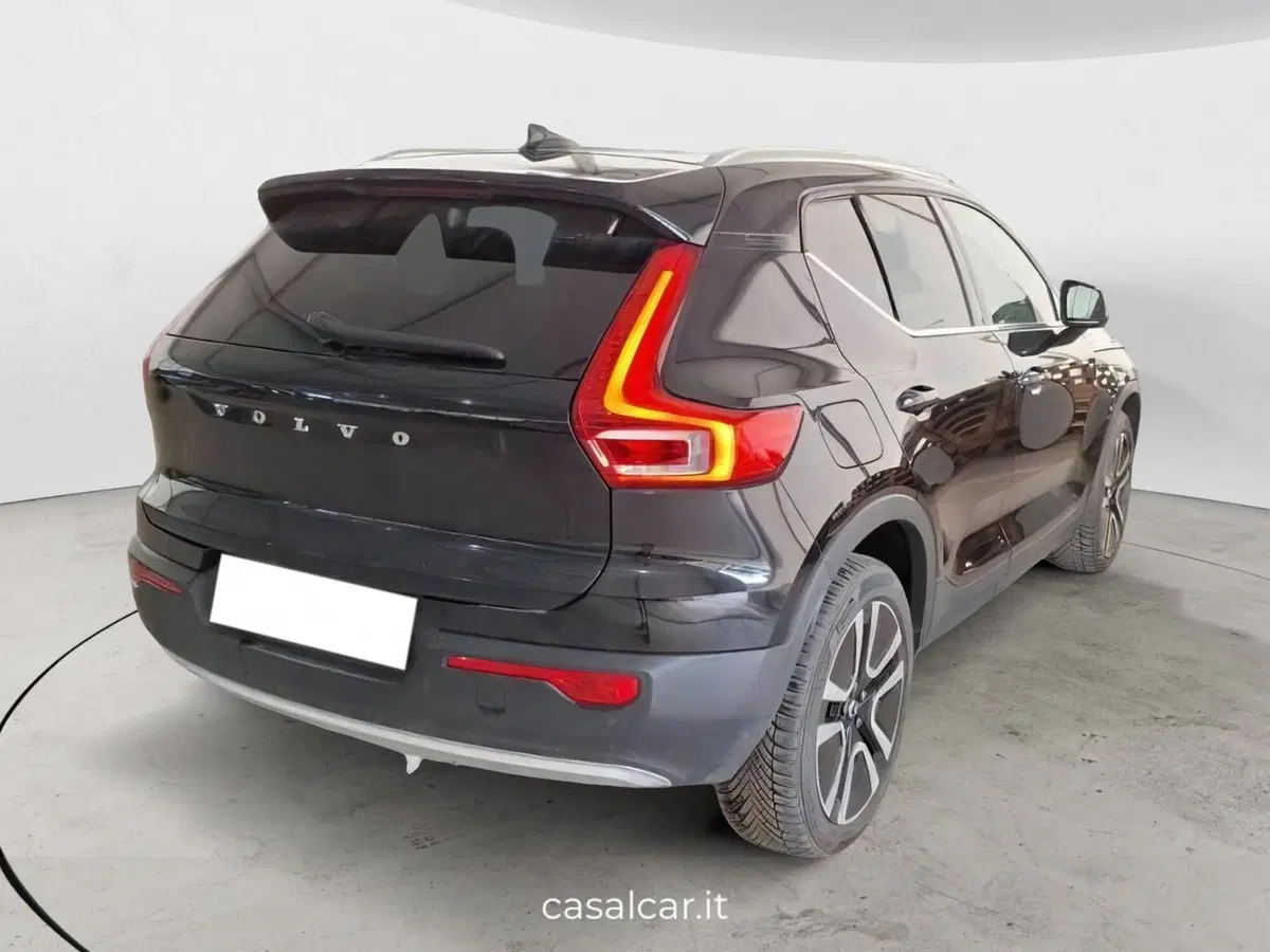 Volvo XC40 usata a Salerno (3)