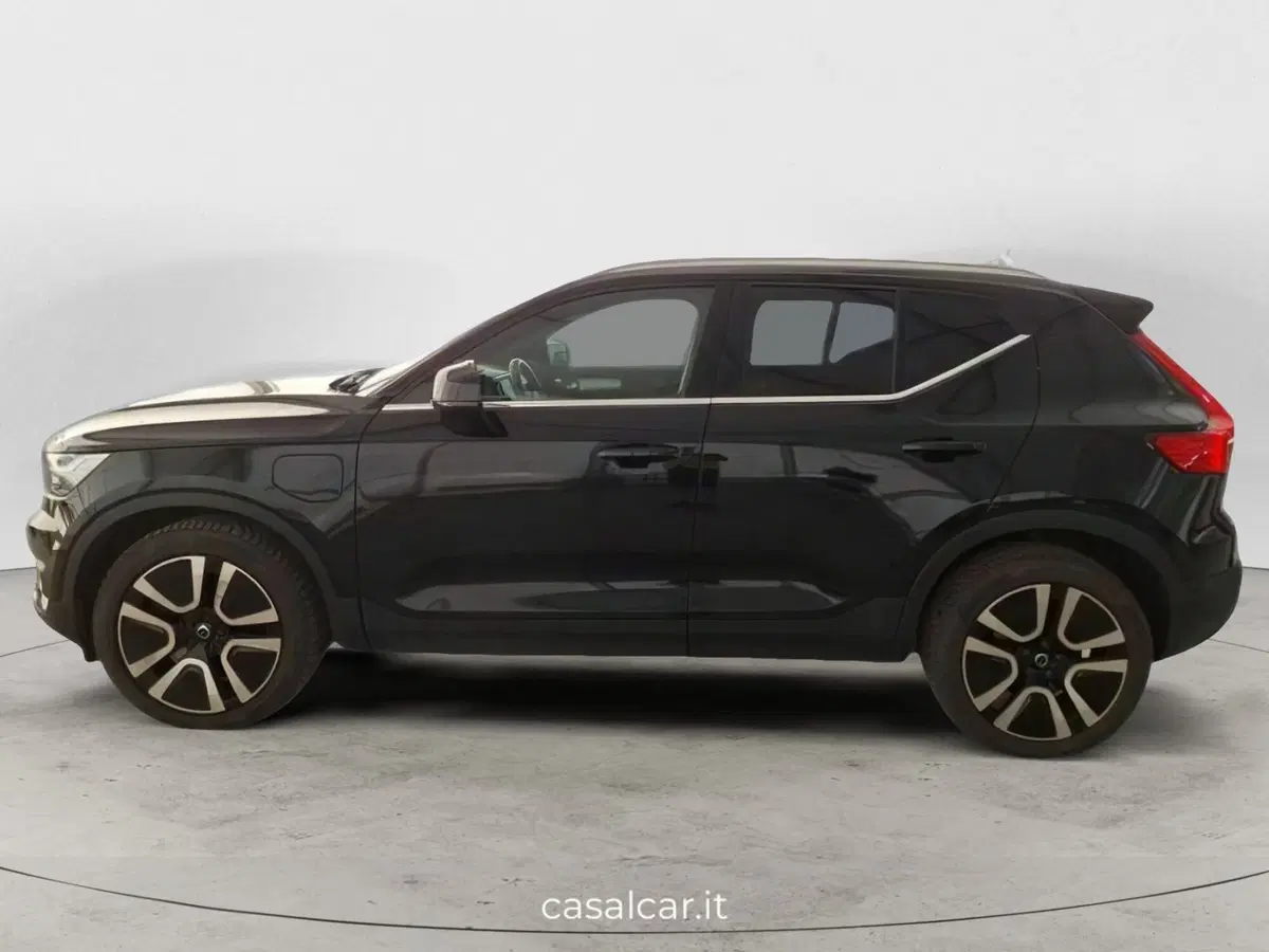 Volvo XC40 usata a Salerno (4)