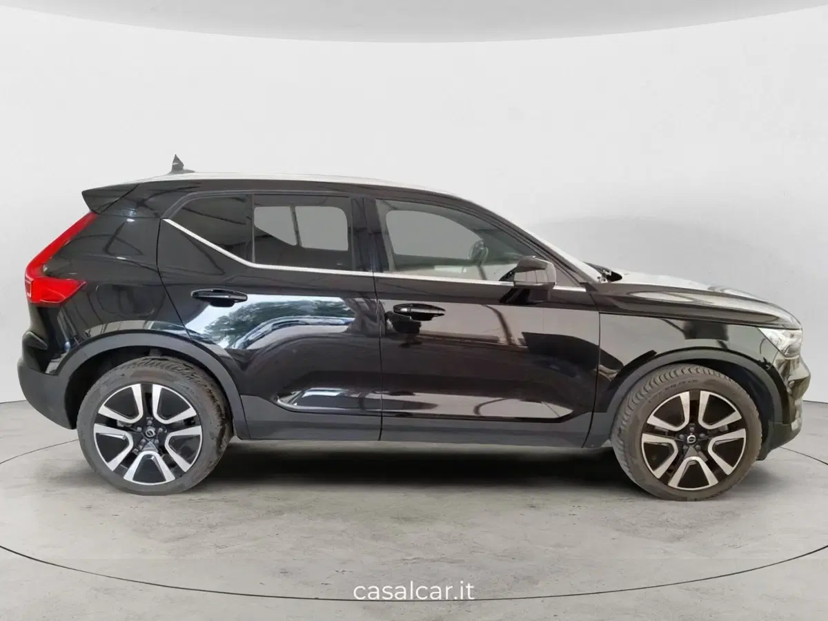 Volvo XC40 usata a Salerno (5)