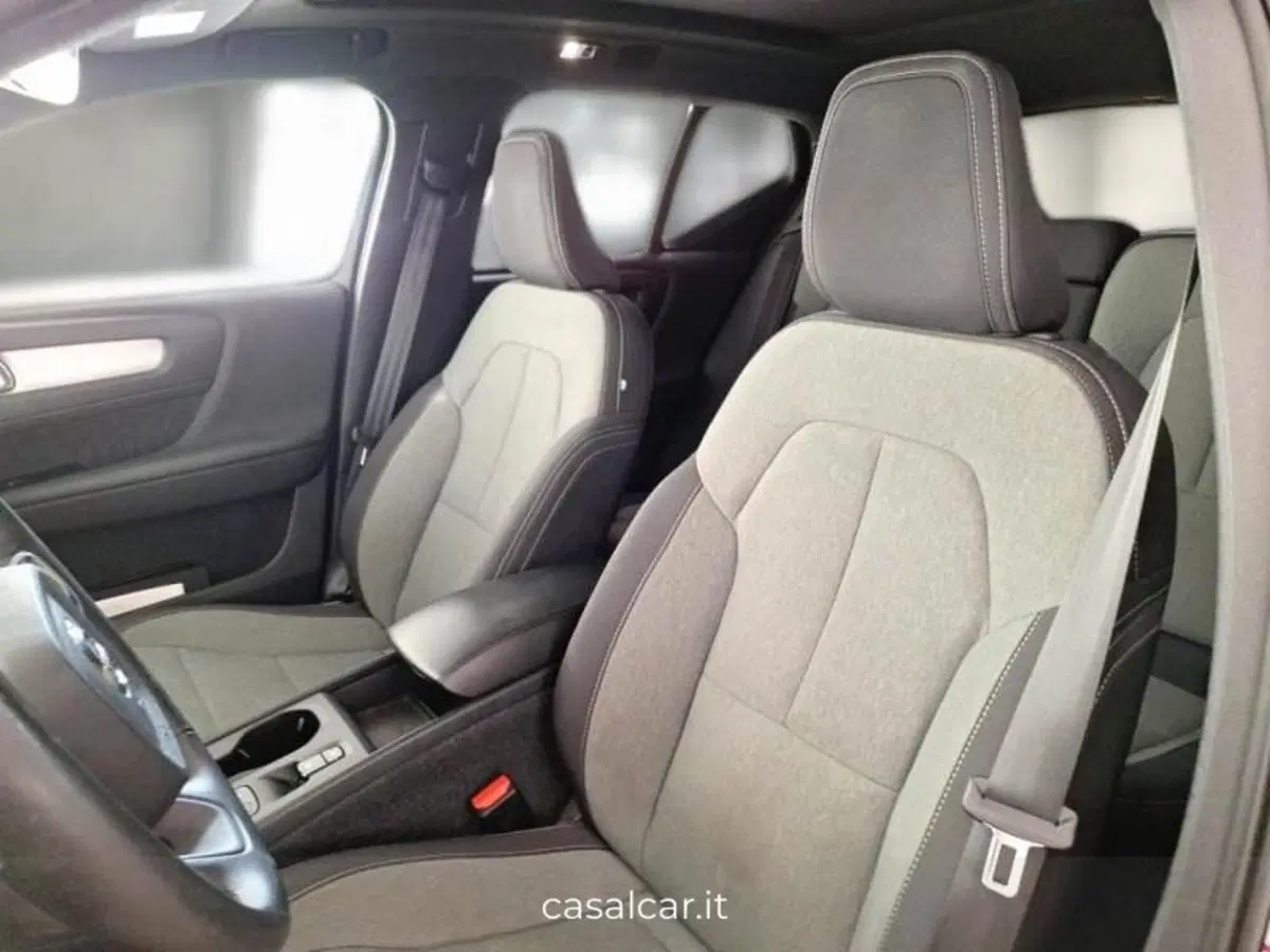 Volvo XC40 usata a Salerno (9)