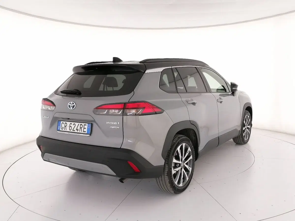 Toyota Corolla Cross Hybrid usata a Roma (2)