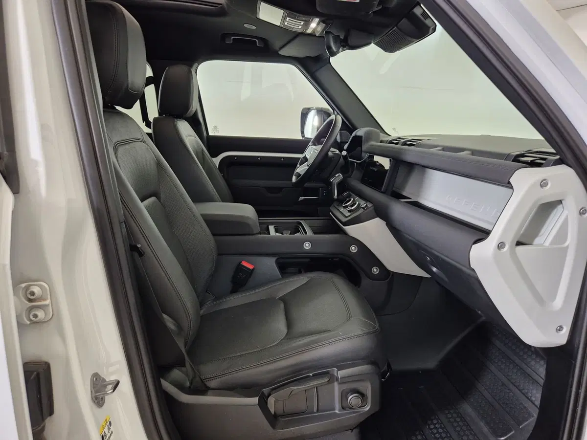 Land Rover Defender usata a Torino (3)