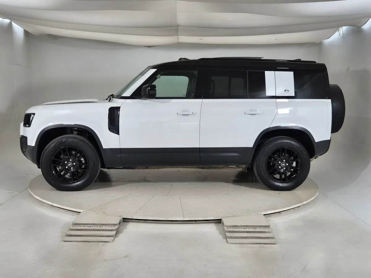 Land Rover Defender usata a Torino (6)
