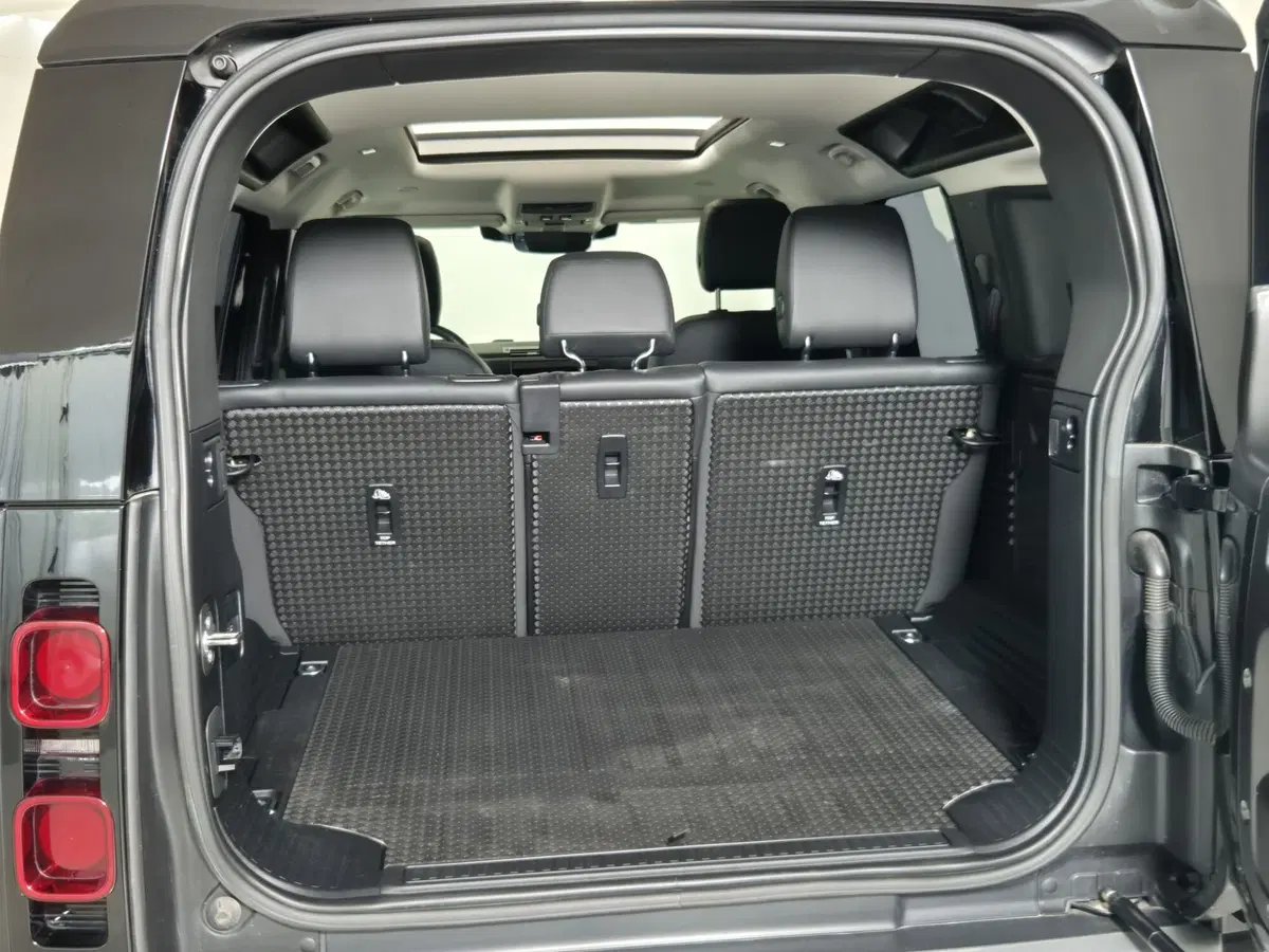 Land Rover Defender usata a Torino (13)