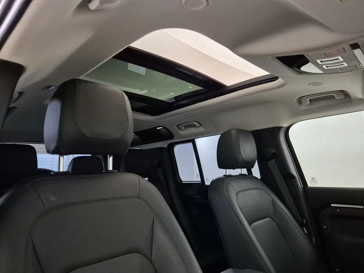 Land Rover Defender usata a Torino (18)