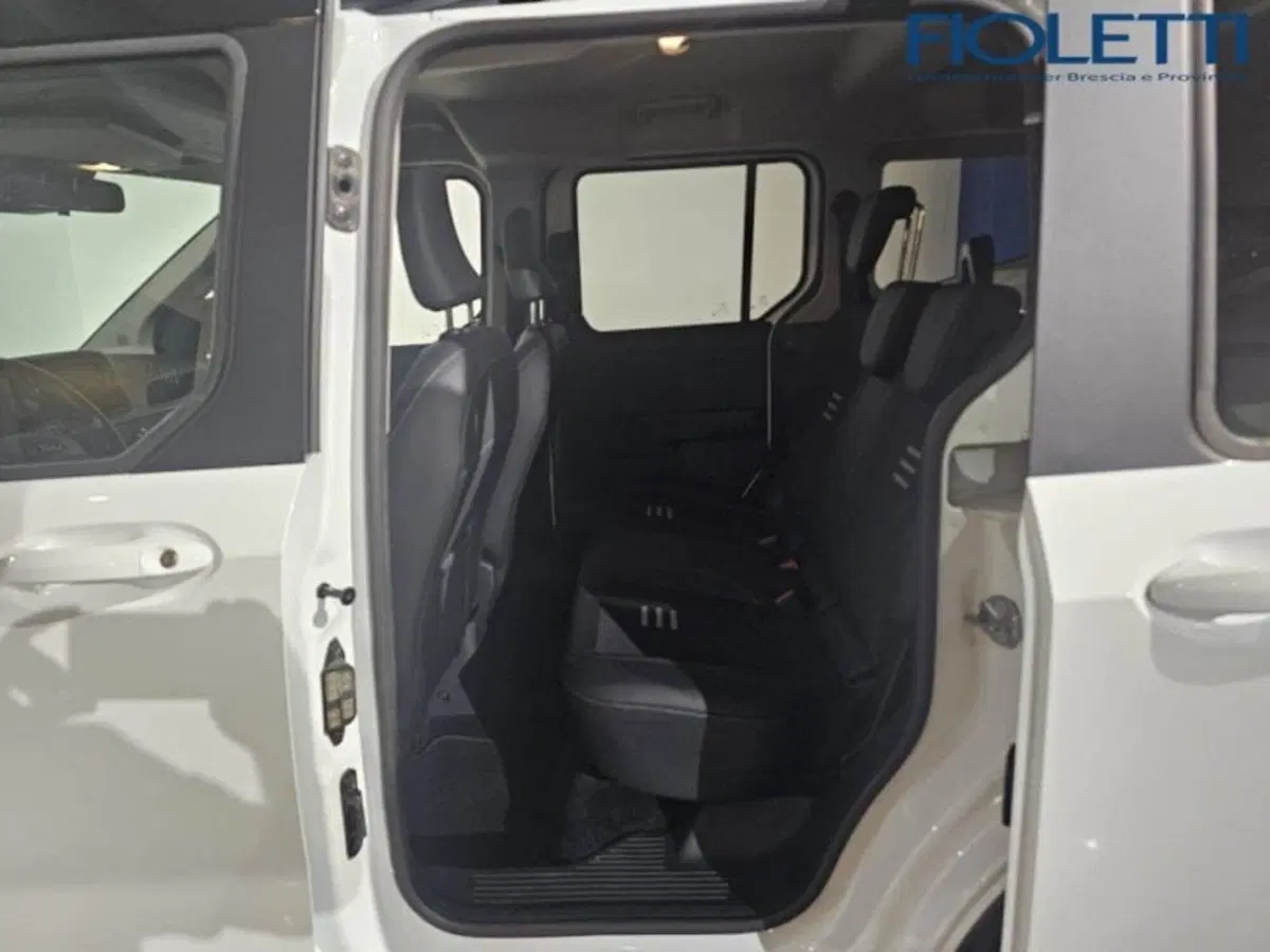 Ford Tourneo Courier usata a Brescia (12)
