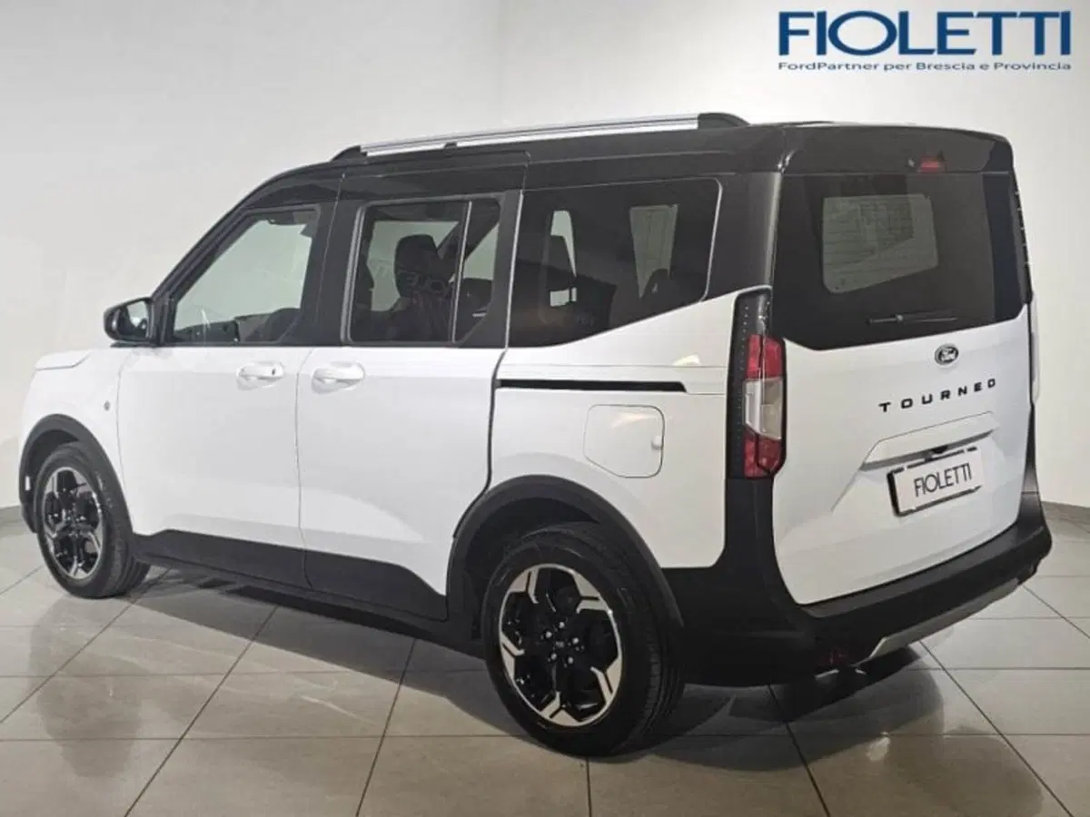 Ford Tourneo Courier usata a Brescia (2)