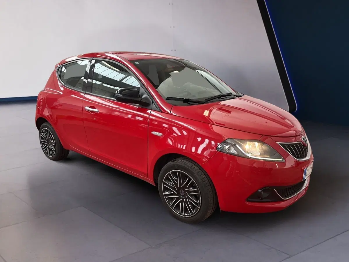 Lancia Ypsilon usata a Torino (3)