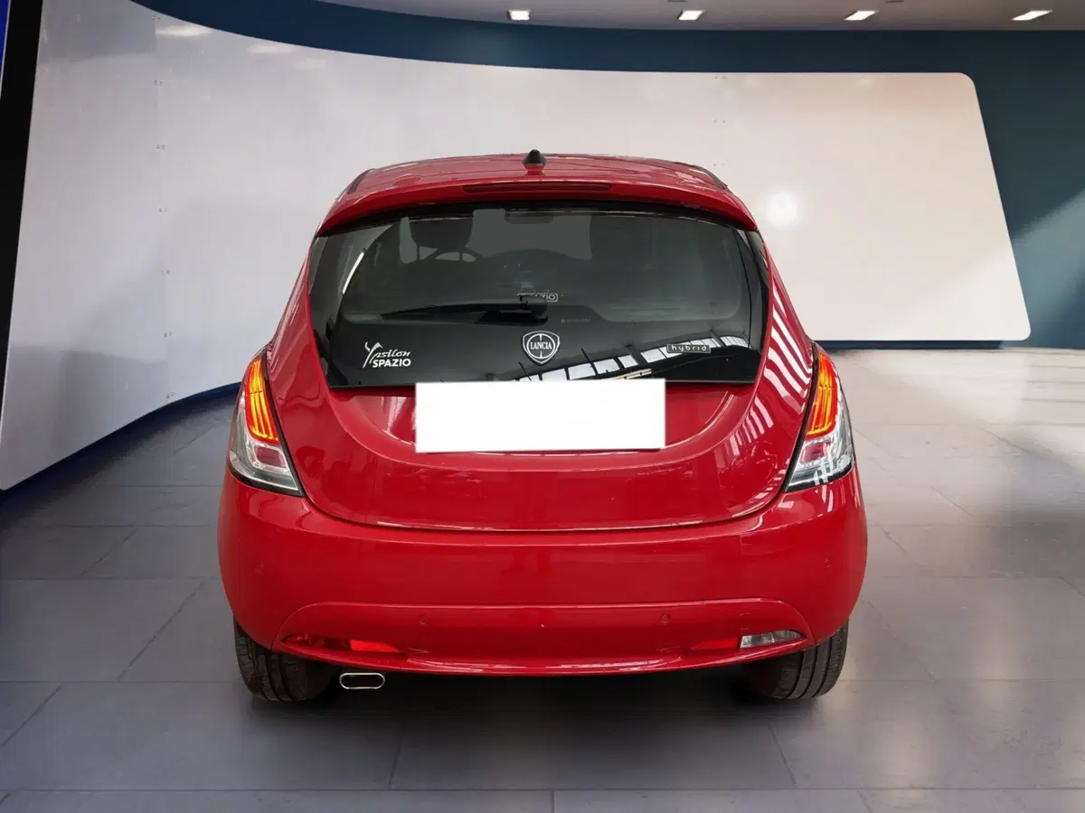 Lancia Ypsilon usata a Torino (5)