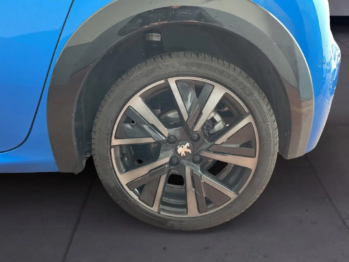 Peugeot 208 usata a Torino (8)