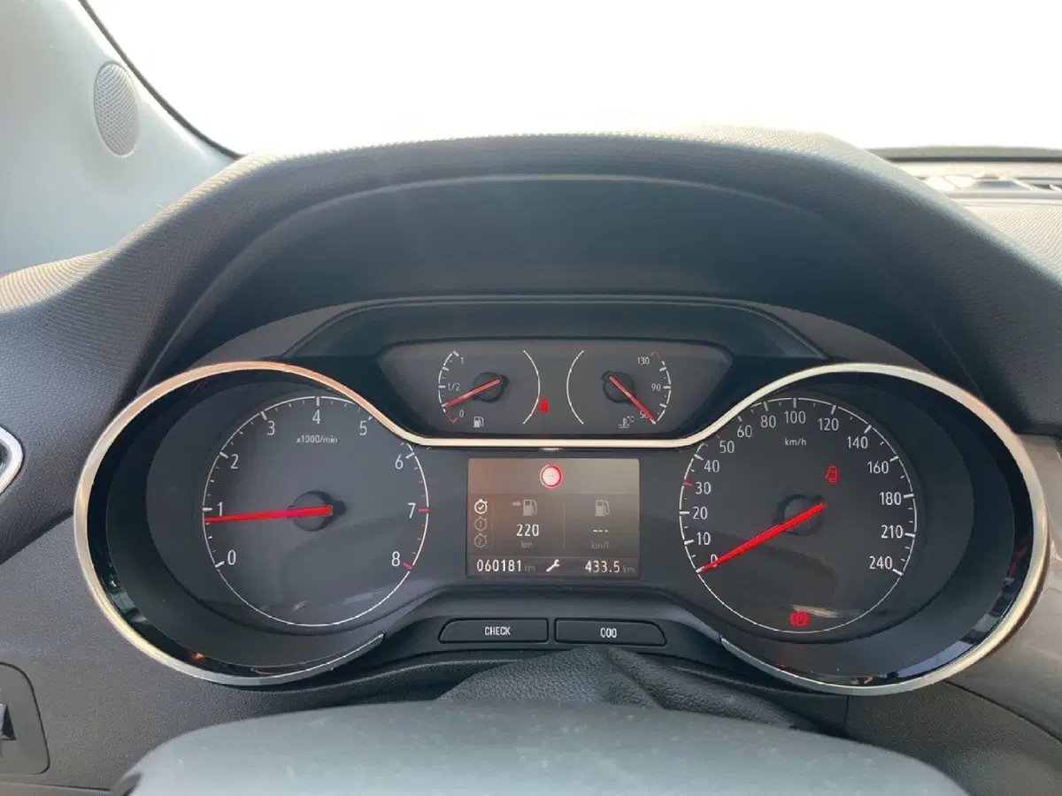 Opel Crossland usata a Torino (15)