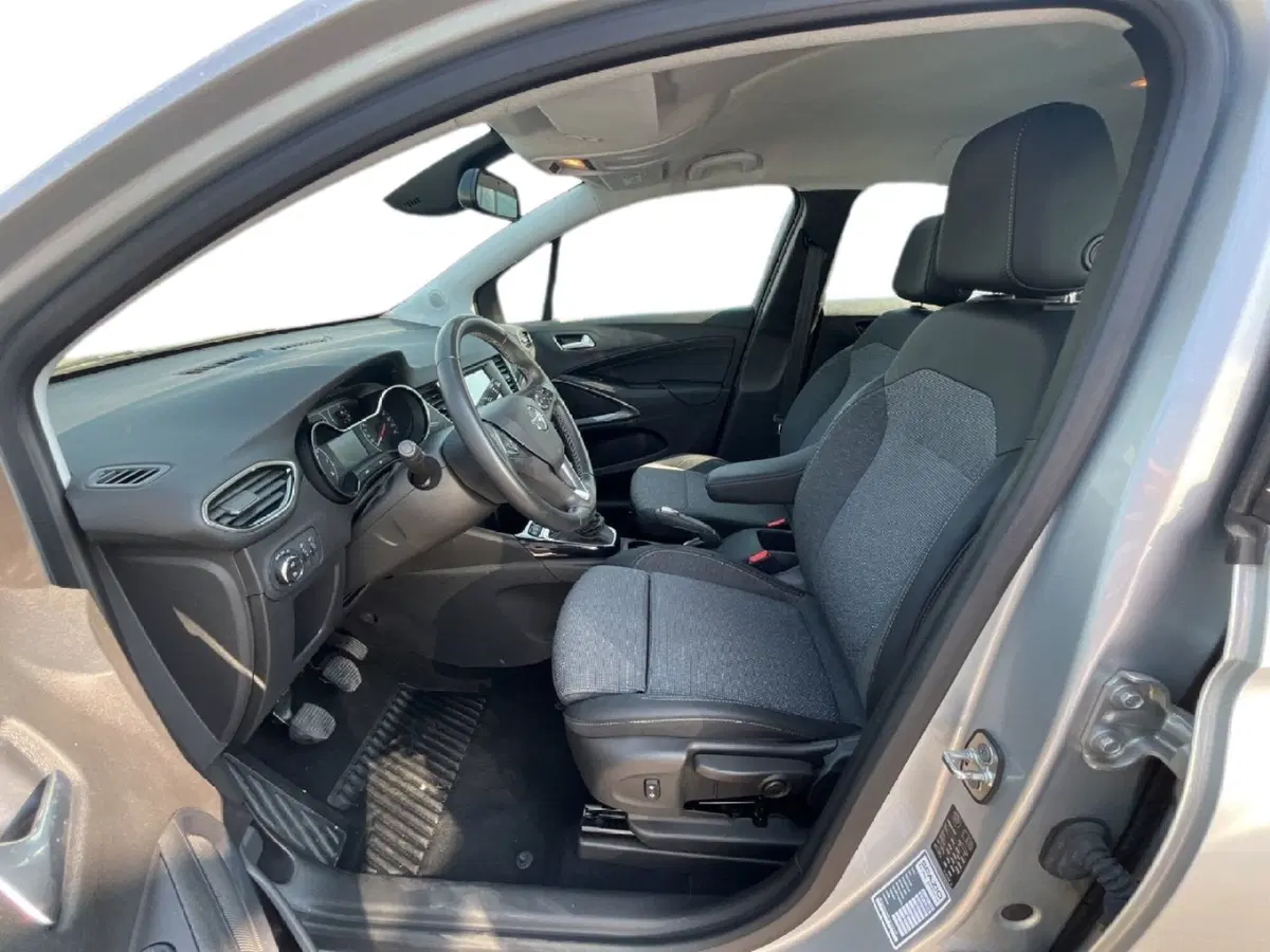 Opel Crossland usata a Torino (10)