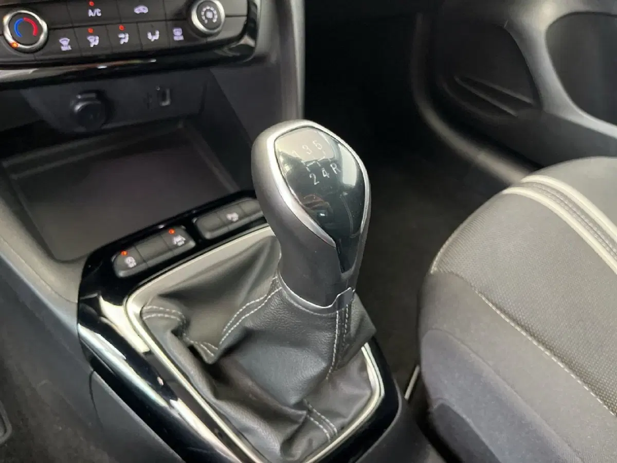 Opel Corsa usata a Torino (11)