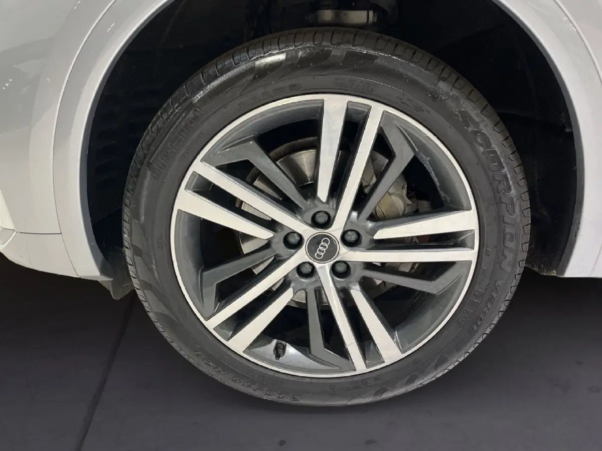 Audi Q5 Sportback usata a Torino (6)