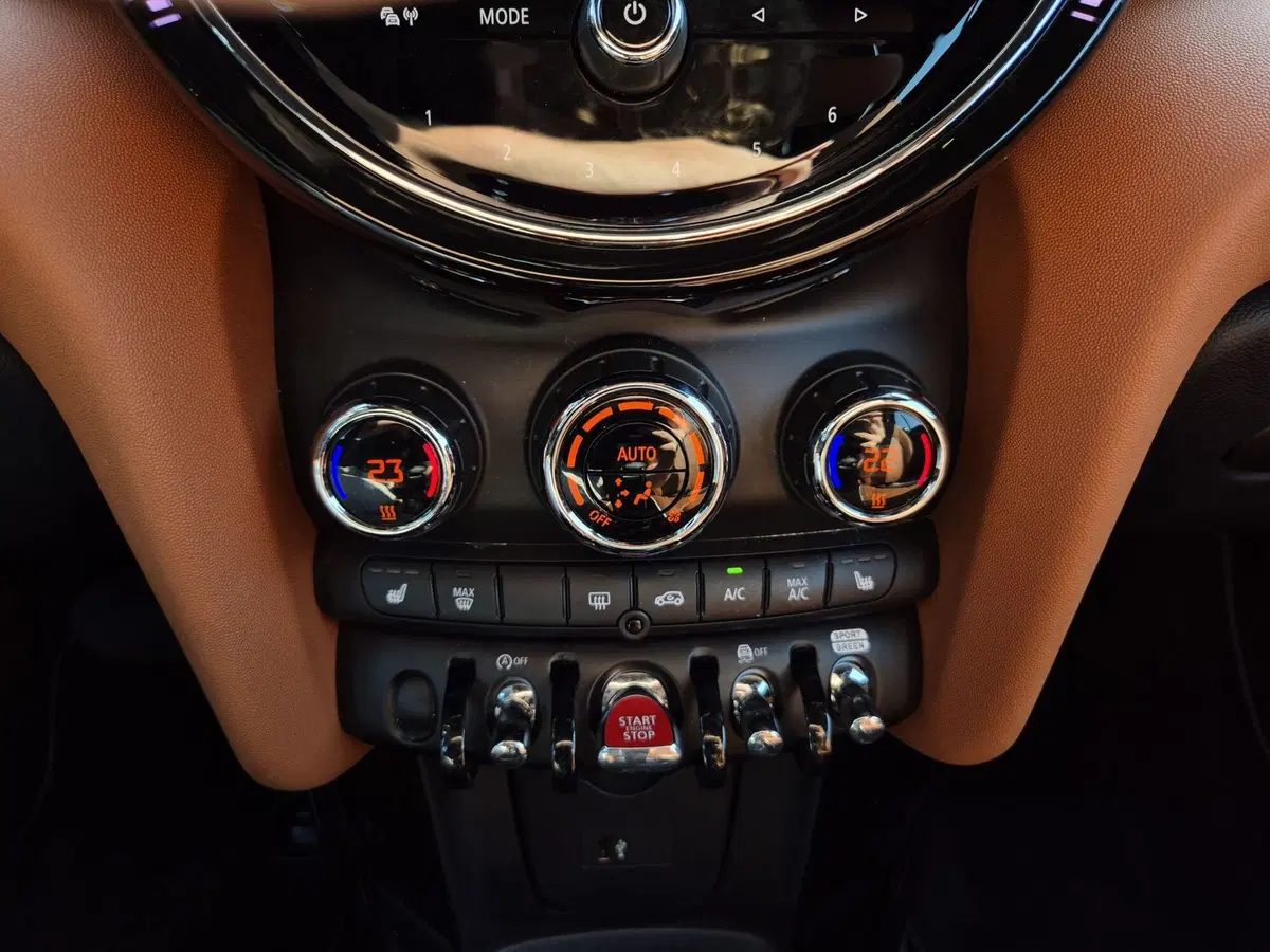 MINI Mini Cabrio usata  (18)