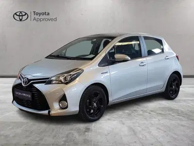 Toyota Yaris 1.5 Hybrid 5 porte Active del 2017 usata a Milano