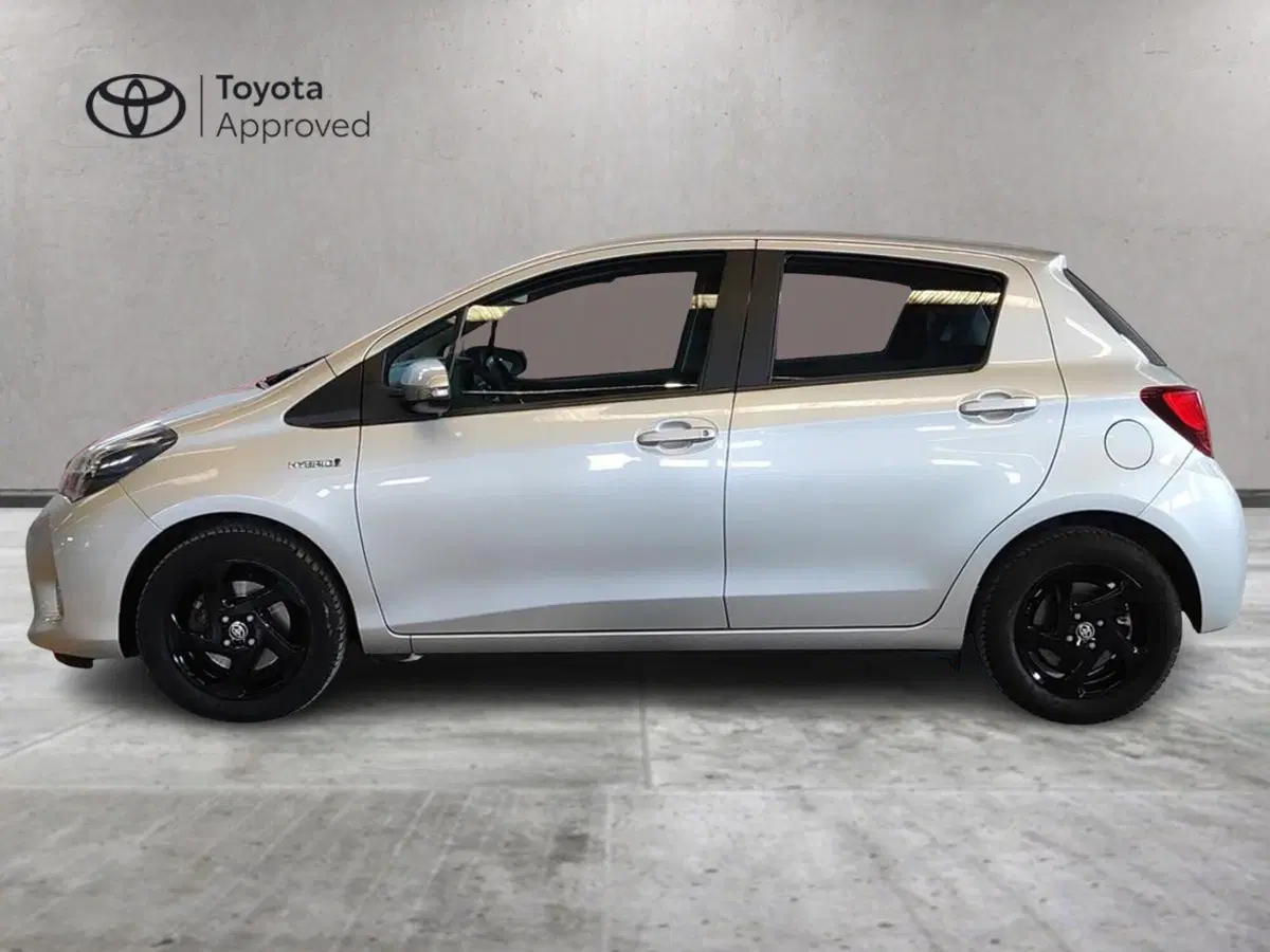 Toyota Yaris usata a Milano (4)
