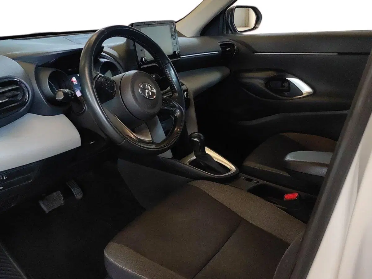 Toyota Yaris Cross usata a Milano (8)